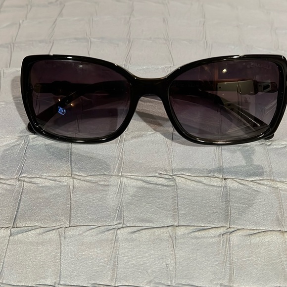 Chanel Sunglasses - Picture 2 of 14